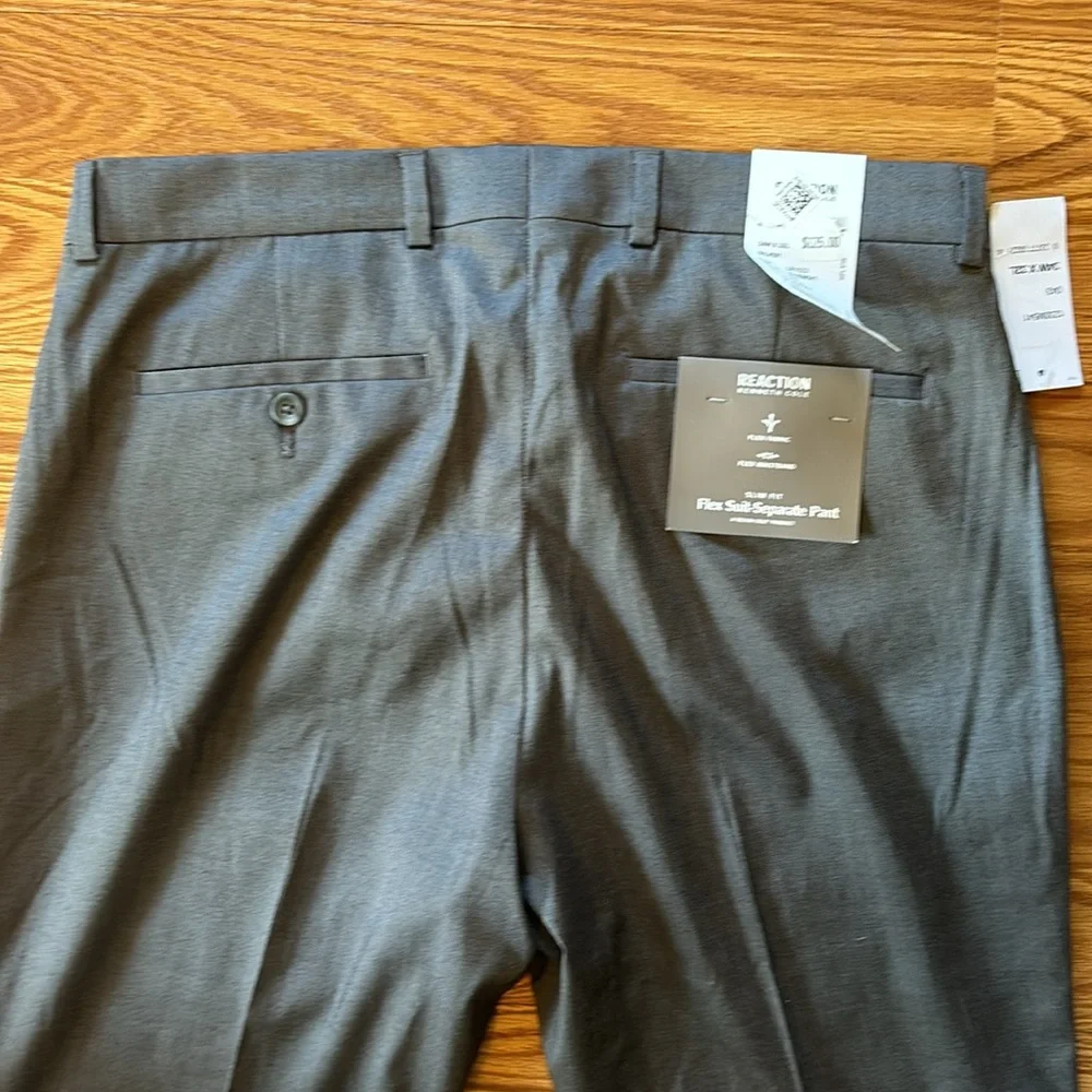 NWT Kenneth Cole Reaction Gray Slim Fit Flex Suit-Separate Pants 34 x 32